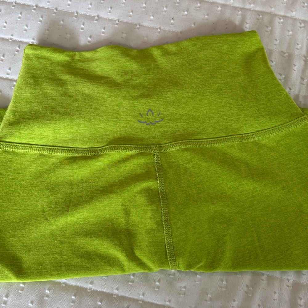 Beyond Yoga Spacedye Set in Lime Citron Heather - Picture 5 of 6
